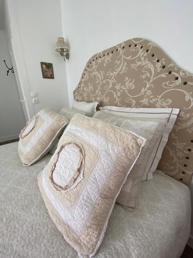 Bouhet Le Vieux Moulin B&B 외부 사진