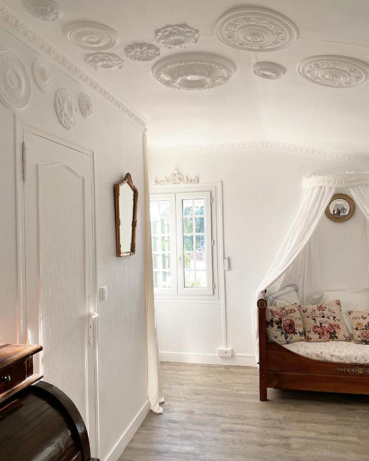 Bouhet Le Vieux Moulin B&B 외부 사진